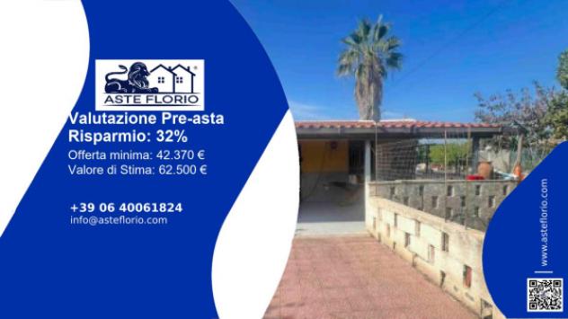 casa indipendente in vendita a Carlentini