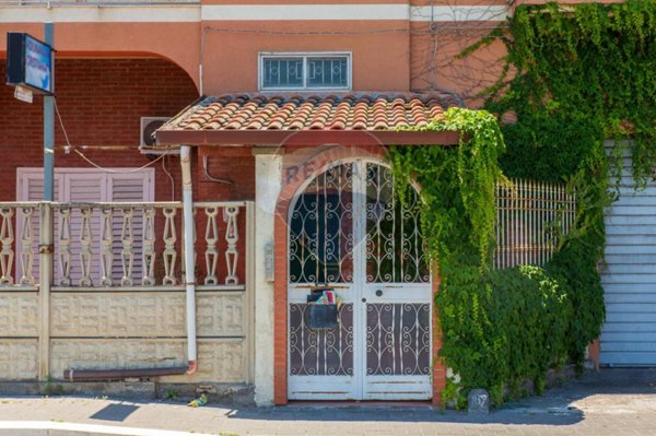casa indipendente in vendita a Carlentini