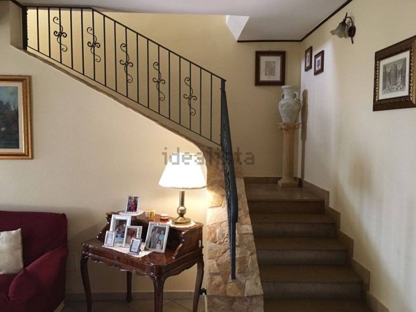casa indipendente in vendita a Carlentini