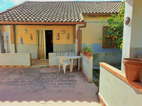 casa indipendente in vendita a Carlentini