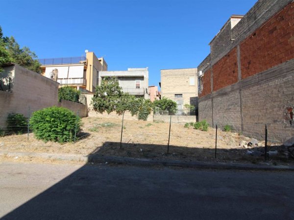 casa indipendente in vendita a Carlentini