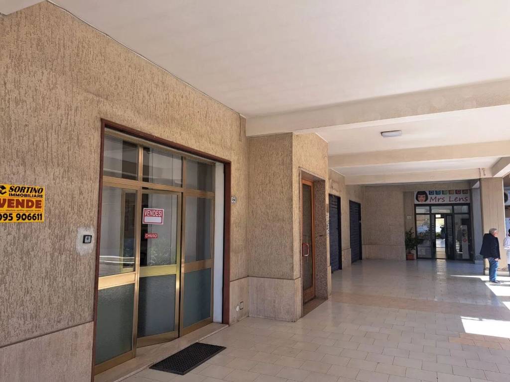 ufficio in vendita a Carlentini