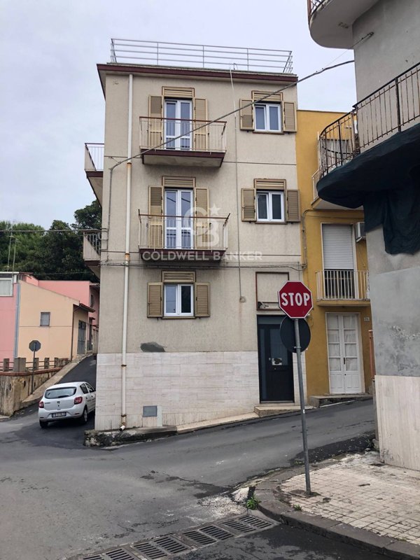 casa indipendente in vendita a Carlentini