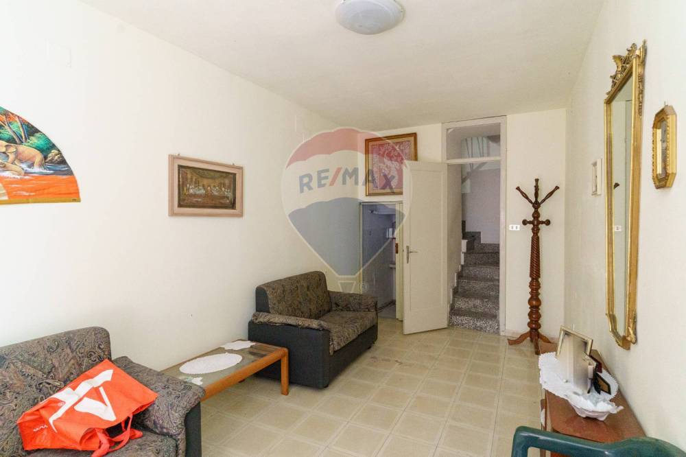 casa indipendente in vendita a Carlentini