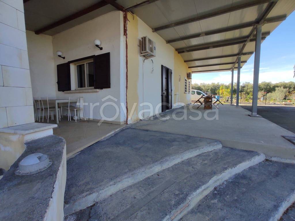 casa indipendente in vendita a Carlentini