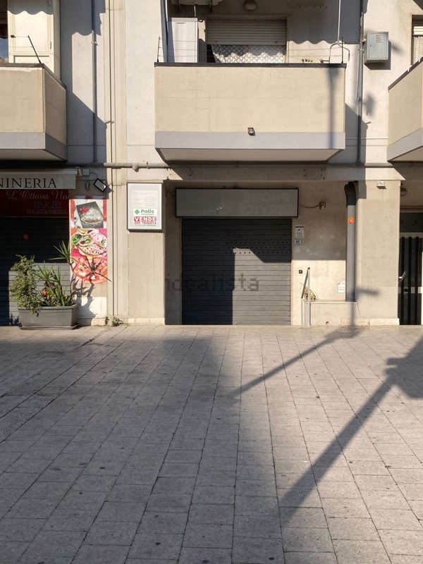 locale commerciale in vendita a Carlentini