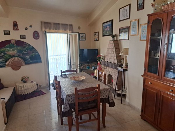 casa indipendente in vendita a Carlentini