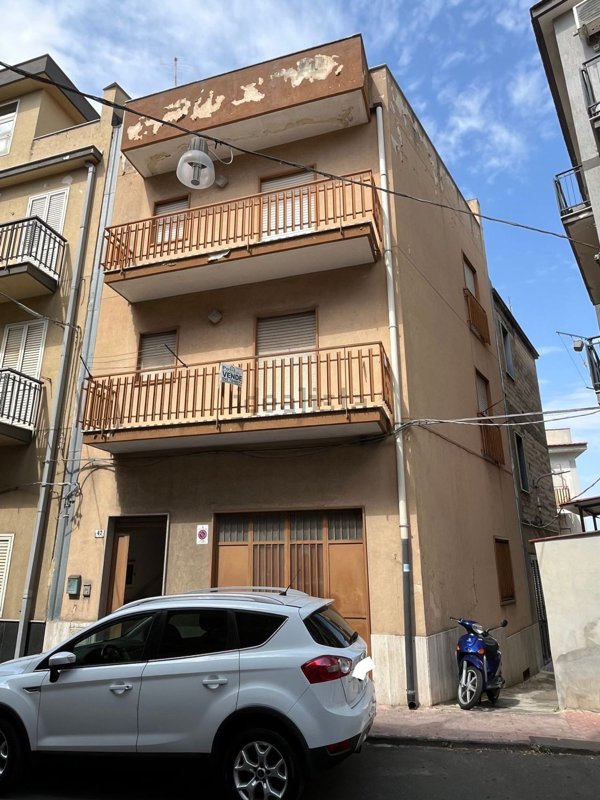 casa indipendente in vendita a Carlentini