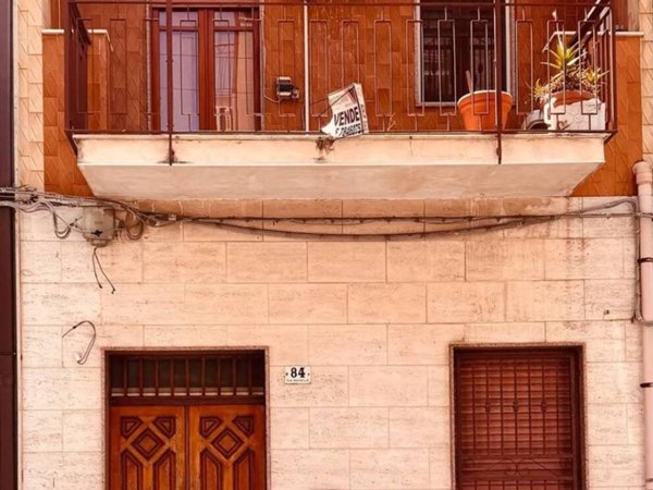 casa indipendente in vendita a Carlentini