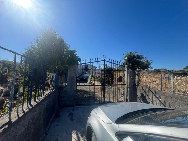 casa indipendente in vendita a Carlentini