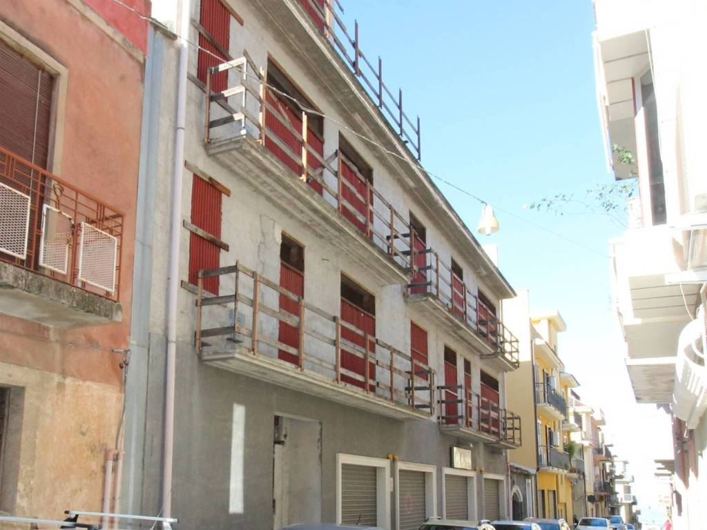 casa indipendente in vendita a Carlentini