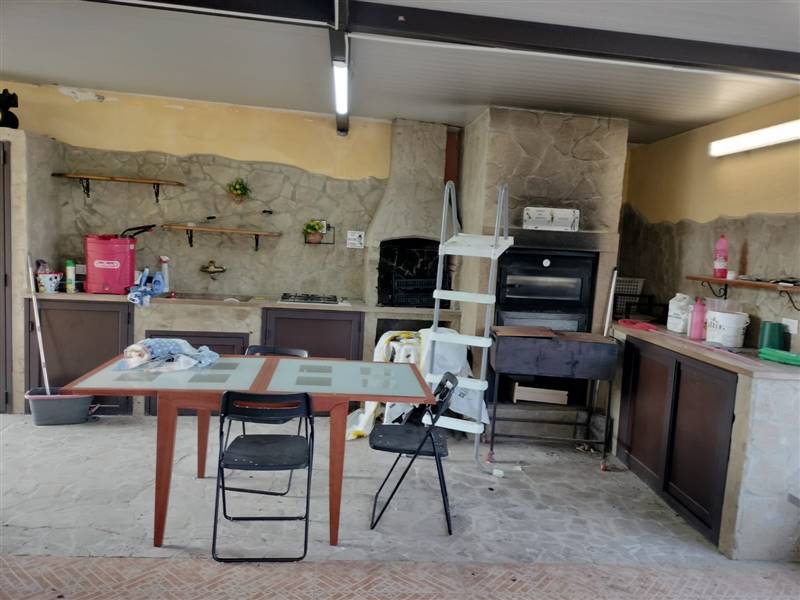 casa indipendente in vendita a Carlentini