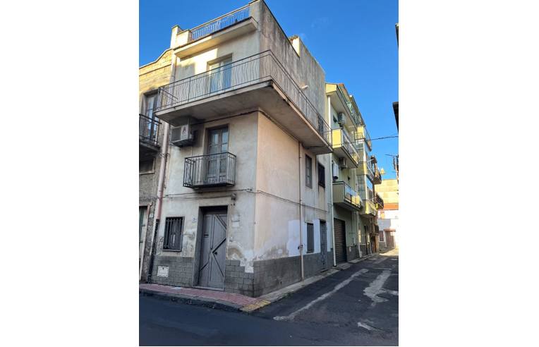 casa indipendente in vendita a Carlentini