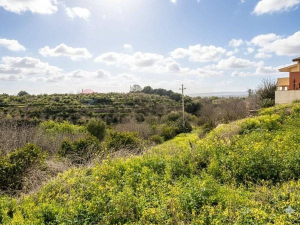 villa in vendita a Carlentini