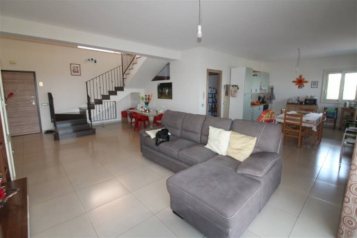 casa indipendente in vendita a Carlentini