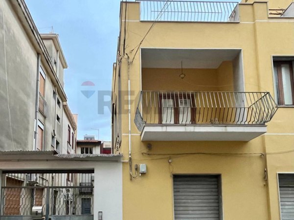 casa indipendente in vendita a Carlentini