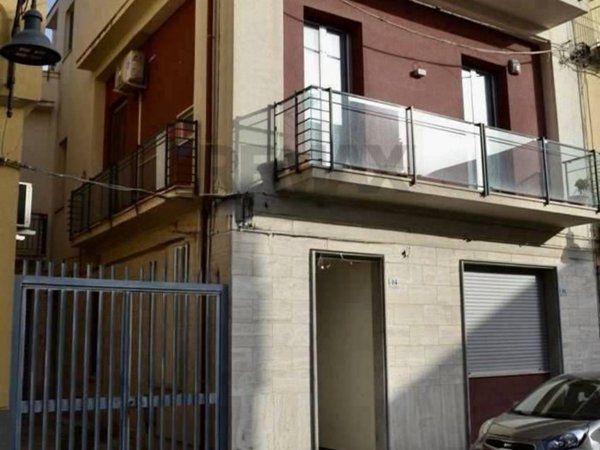 casa indipendente in vendita a Carlentini