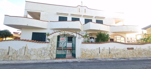 casa indipendente in vendita a Carlentini