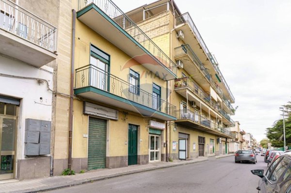 casa indipendente in vendita a Carlentini