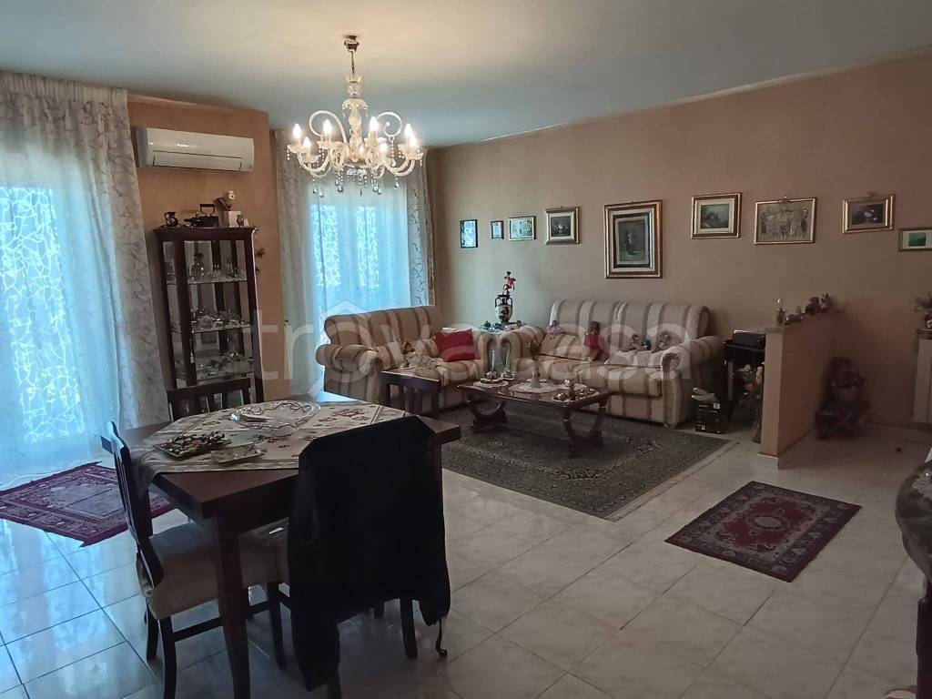 appartamento in vendita a Carlentini