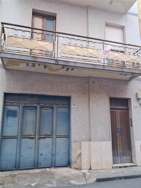 casa indipendente in vendita a Carlentini