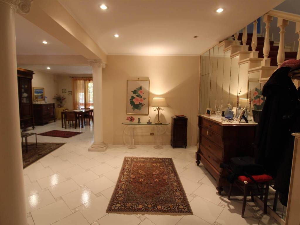 casa indipendente in vendita a Carlentini