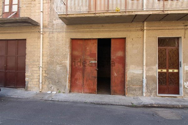 box auto in vendita a Carlentini