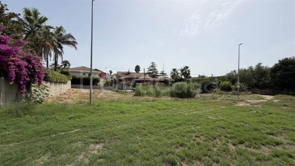 casa indipendente in vendita a Carlentini