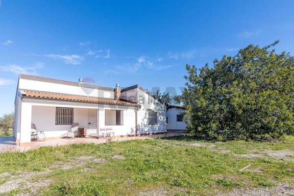 pentavano in vendita a Cassaro