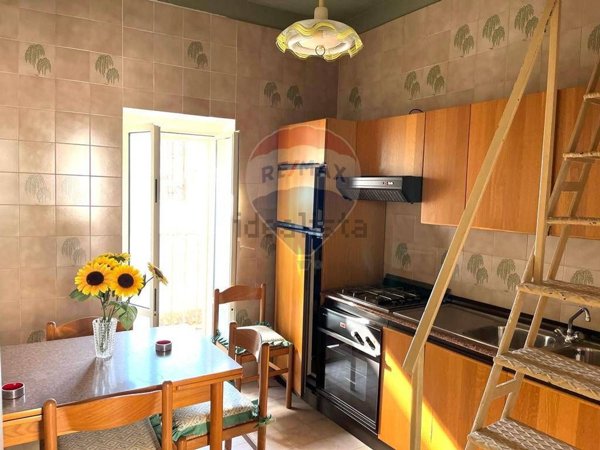 casa indipendente in vendita a Ferla