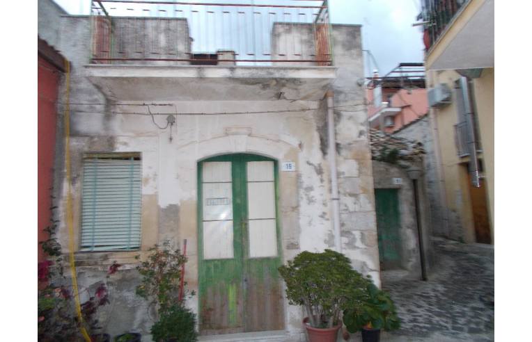 casale in vendita a Ferla