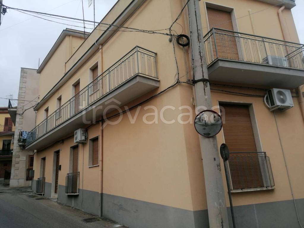 appartamento in vendita a Ferla