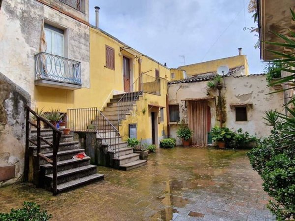 appartamento in vendita a Ferla
