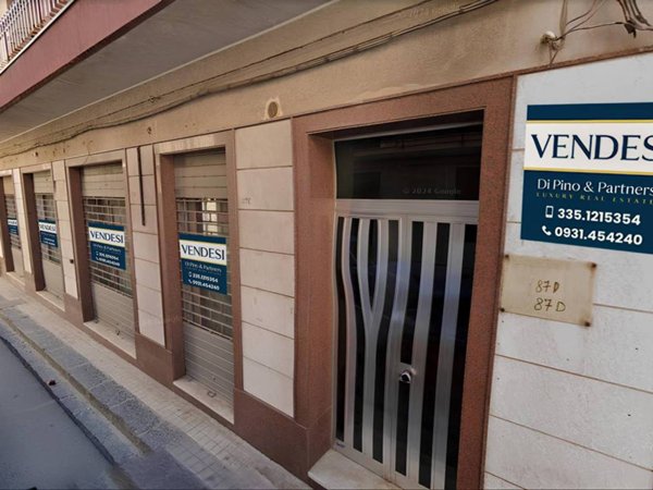 intera palazzina in vendita a Floridia