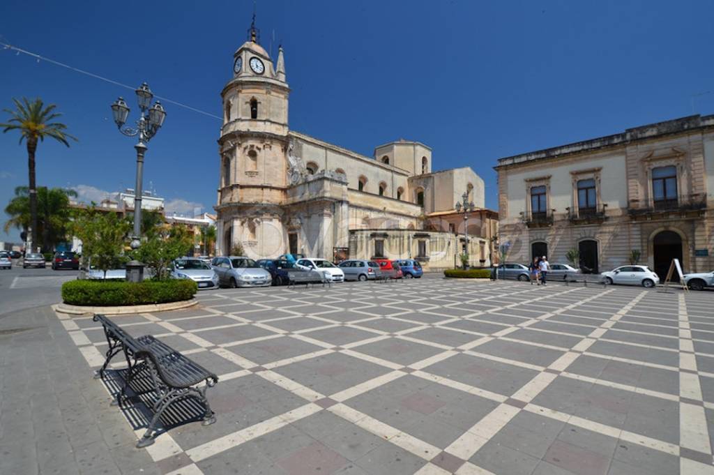 casa indipendente in vendita a Floridia