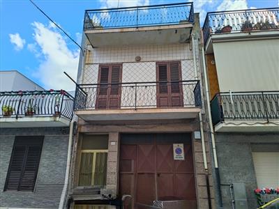 casa indipendente in vendita a Floridia