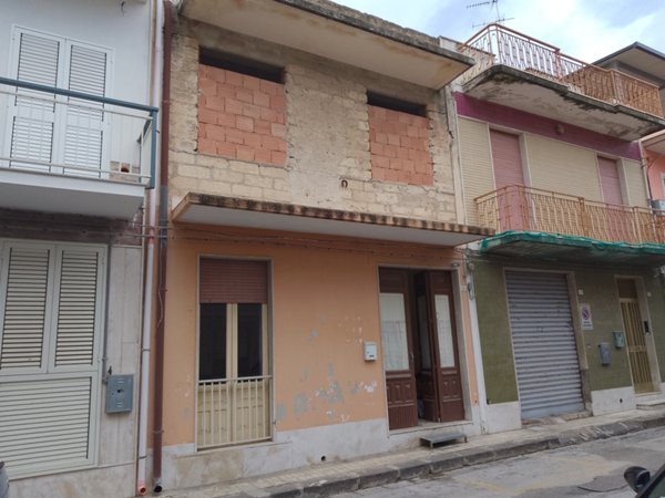 casa indipendente in vendita a Floridia