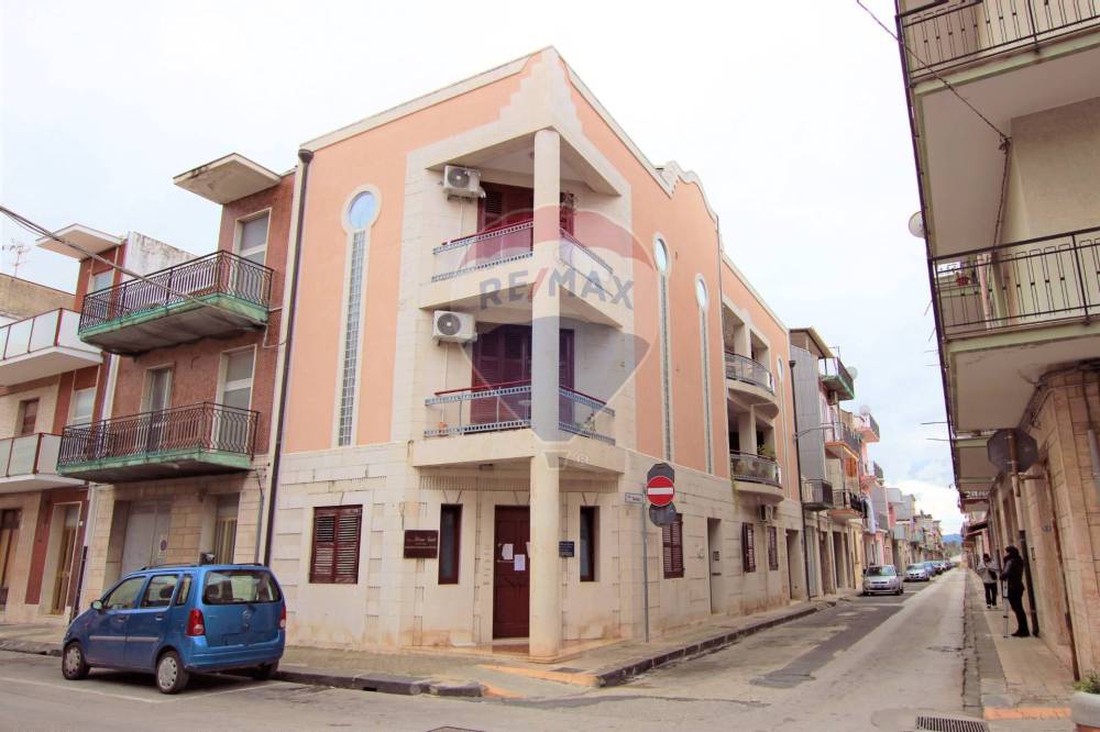 casa indipendente in vendita a Floridia