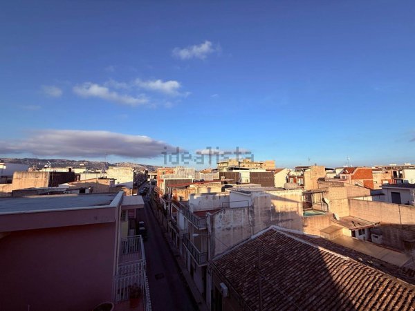 appartamento in vendita a Floridia