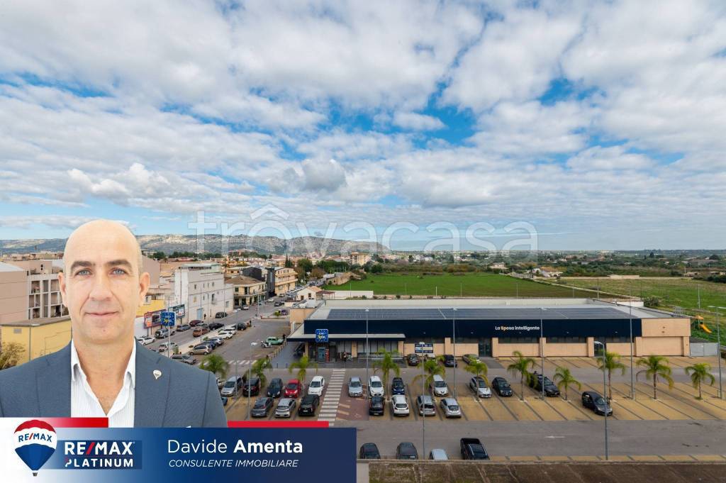 appartamento in vendita a Floridia