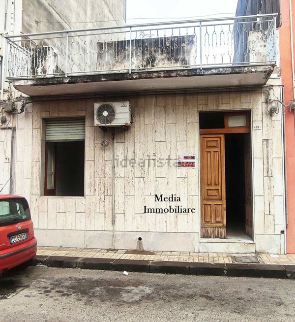 appartamento in vendita a Floridia