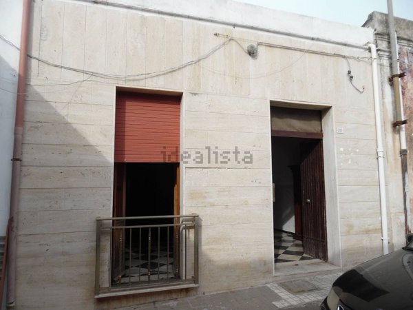 casa indipendente in vendita a Floridia