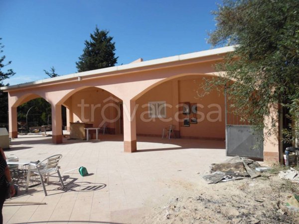 casa indipendente in vendita a Floridia