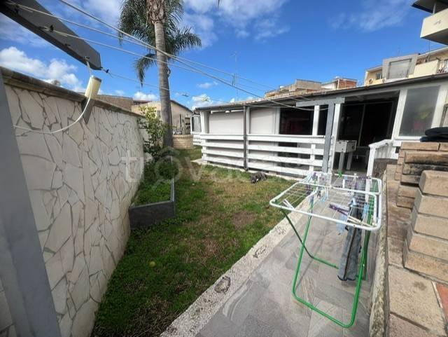 casa indipendente in vendita a Floridia