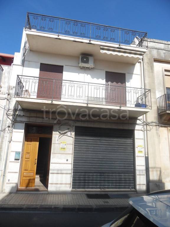 appartamento in vendita a Floridia