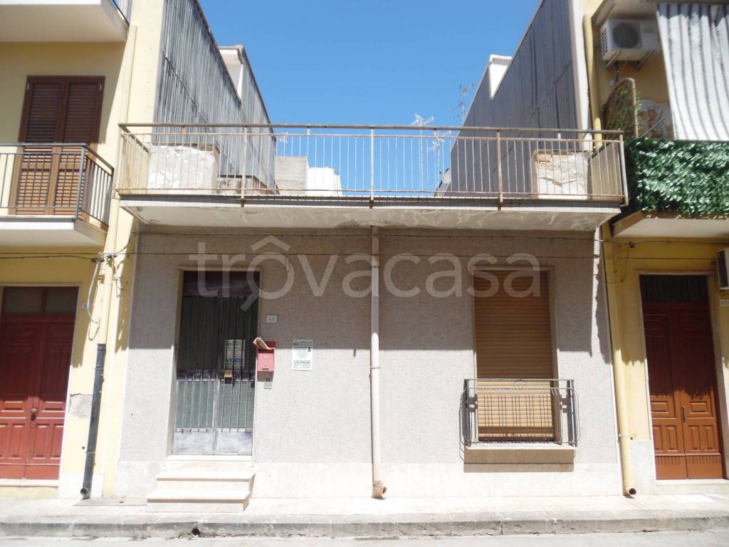 casa indipendente in vendita a Floridia