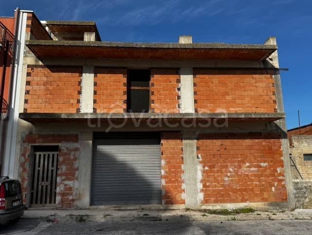 casa indipendente in vendita a Floridia