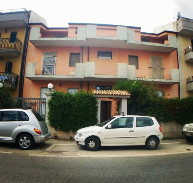 casa indipendente in vendita a Floridia