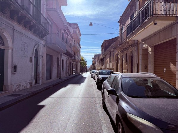 appartamento in vendita a Floridia