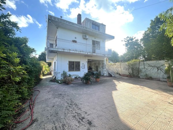 casa indipendente in vendita a Floridia